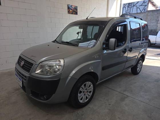 FIAT DOBLÒ 1.8 MPI ESSENCE 7L 16V FLEX 4P MANUAL FIAT DOBLÒ 1.8 MPI ESSENCE 7L 16V FLEX 4P MANUAL